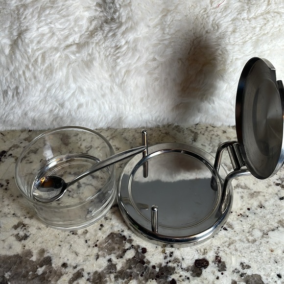 Vintage Parmesan cheese dish with spoon - Picture 5 of 6